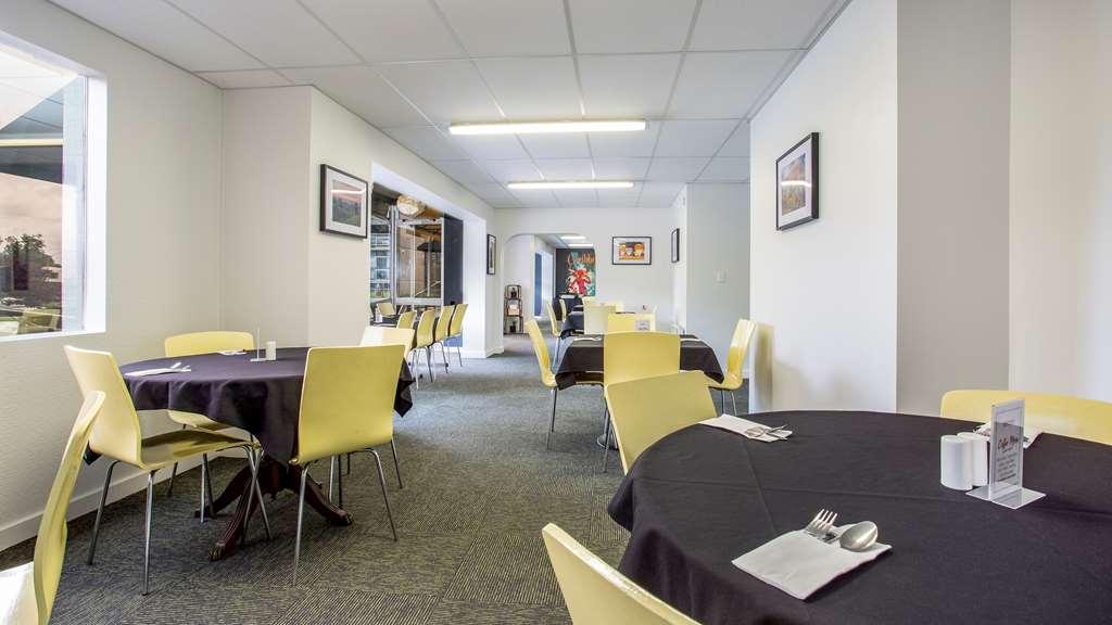 Hotel Heartland Ambassador Hotel Hamilton 3*