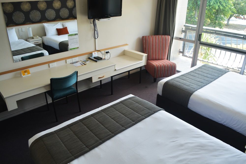 Heartland Ambassador Hotel Hamilton Hotel Hamilton