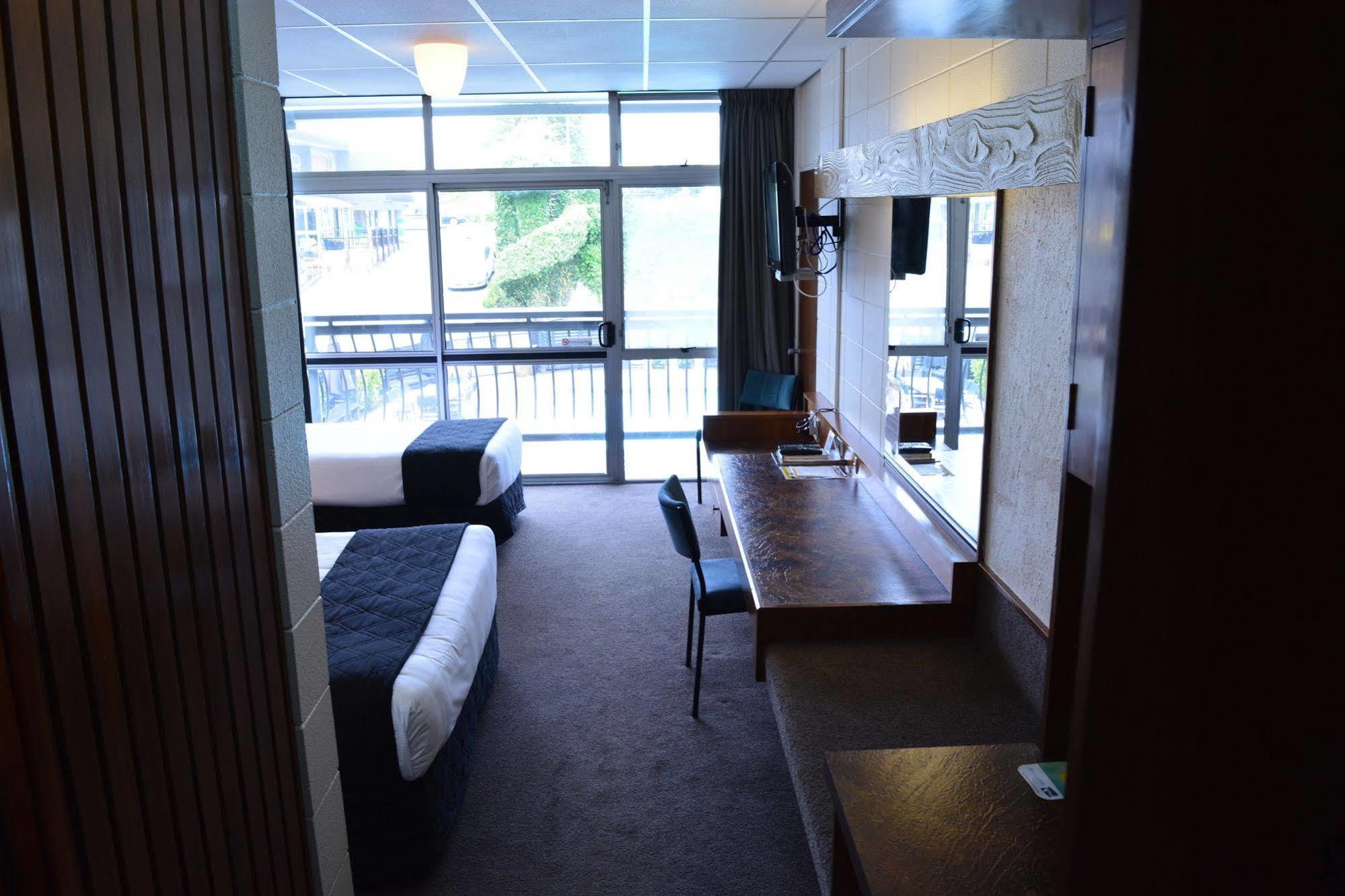 Hotel Heartland Ambassador Hotel Hamilton Hamilton