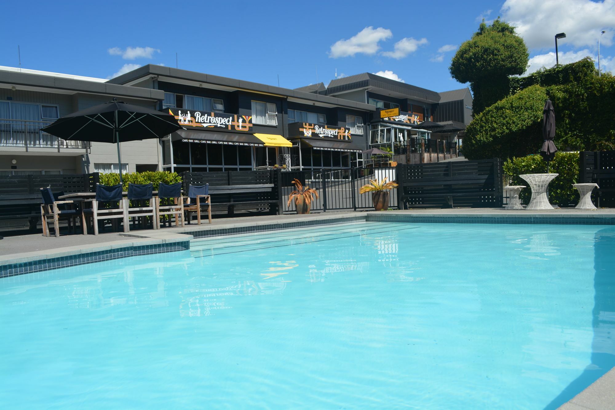Heartland Ambassador Hotel Hamilton Hotel 3*